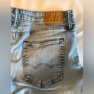 American Eagle Light Blue Jeans